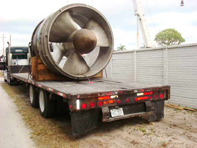 Lineshaft on a truck trailer